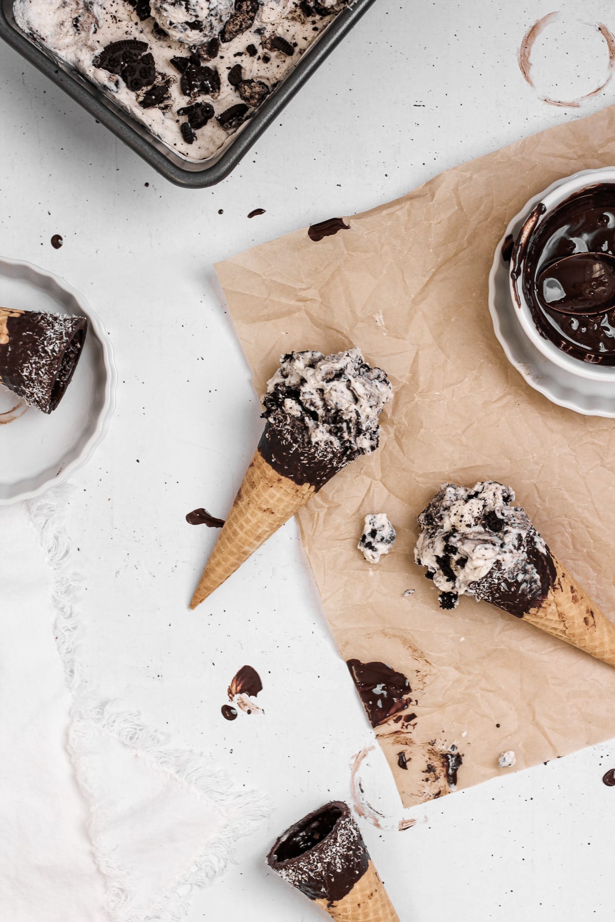 oreo cookies and cream ice cream with sugar cones